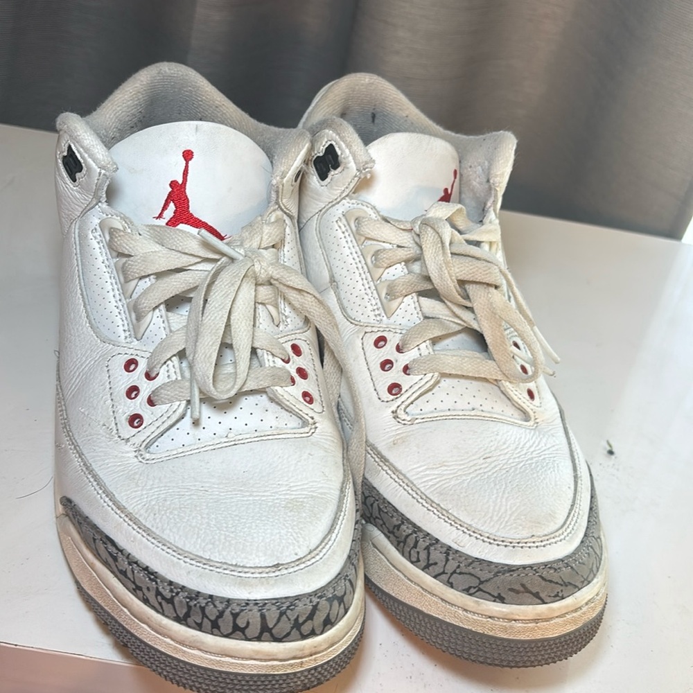 Nike Men's White and Red Sneakers